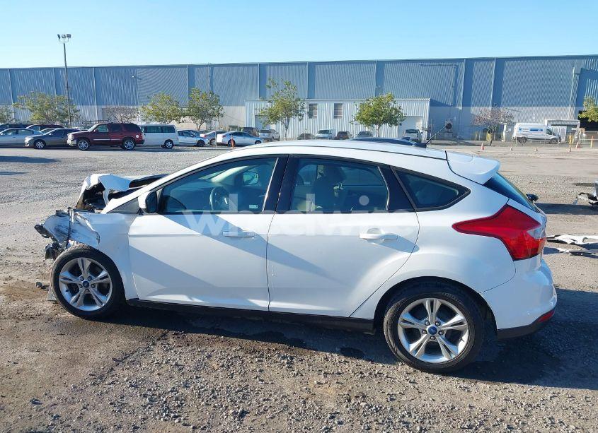 Photo 15 of 2013 Ford Focus SE (VIN 1FADP3K26DL145406)