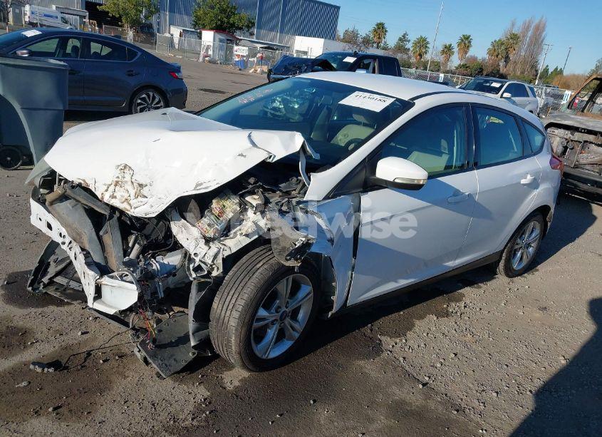 Photo 2 of 2013 Ford Focus SE (VIN 1FADP3K26DL145406)