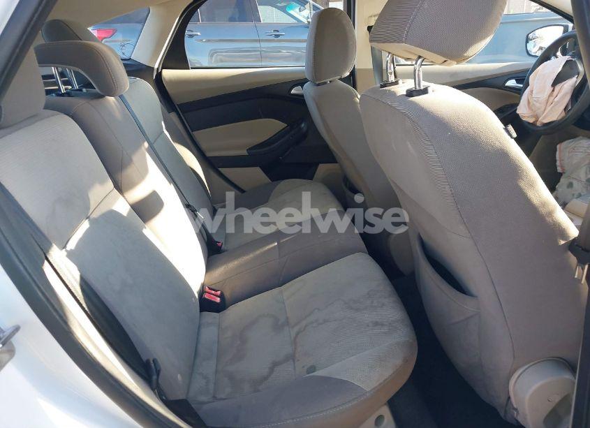 Photo 8 of 2013 Ford Focus SE (VIN 1FADP3K26DL145406)