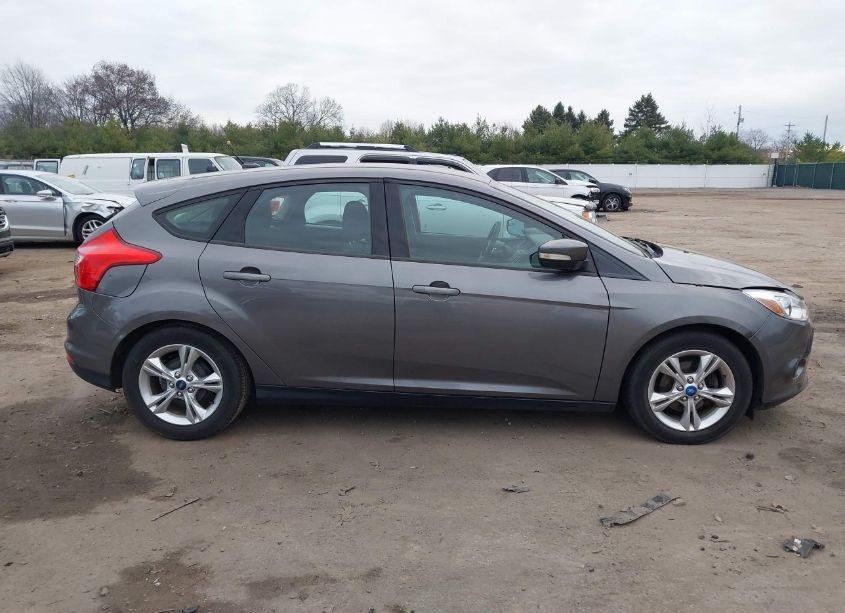 Photo 14 of 2013 Ford Focus SE (VIN 1FADP3K26DL149911)