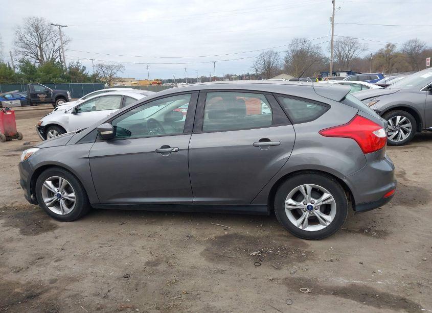 Photo 15 of 2013 Ford Focus SE (VIN 1FADP3K26DL149911)