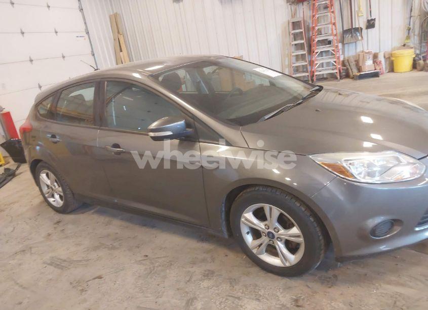 Photo 13 of 2013 Ford Focus SE (VIN 1FADP3K26DL169155)