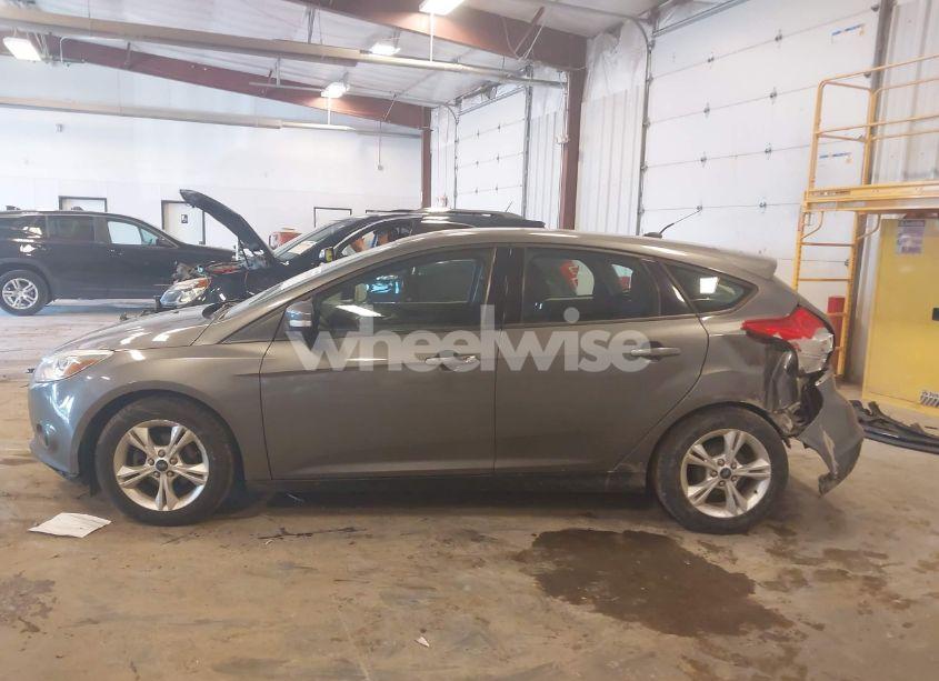 Photo 14 of 2013 Ford Focus SE (VIN 1FADP3K26DL169155)