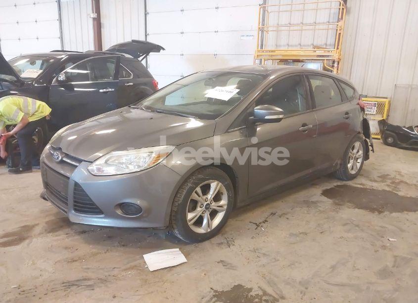 Photo 2 of 2013 Ford Focus SE (VIN 1FADP3K26DL169155)