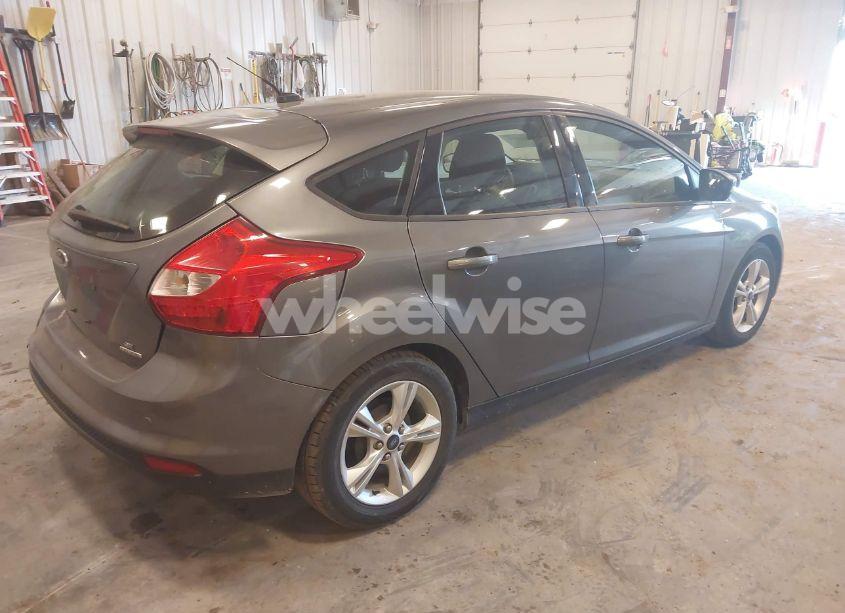 Photo 4 of 2013 Ford Focus SE (VIN 1FADP3K26DL169155)