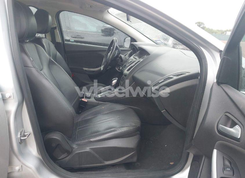 Photo 5 of 2013 Ford Focus SE (VIN 1FADP3K26DL214031)