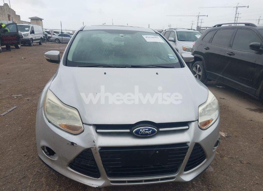 Photo 6 of 2013 Ford Focus SE (VIN 1FADP3K26DL214031)