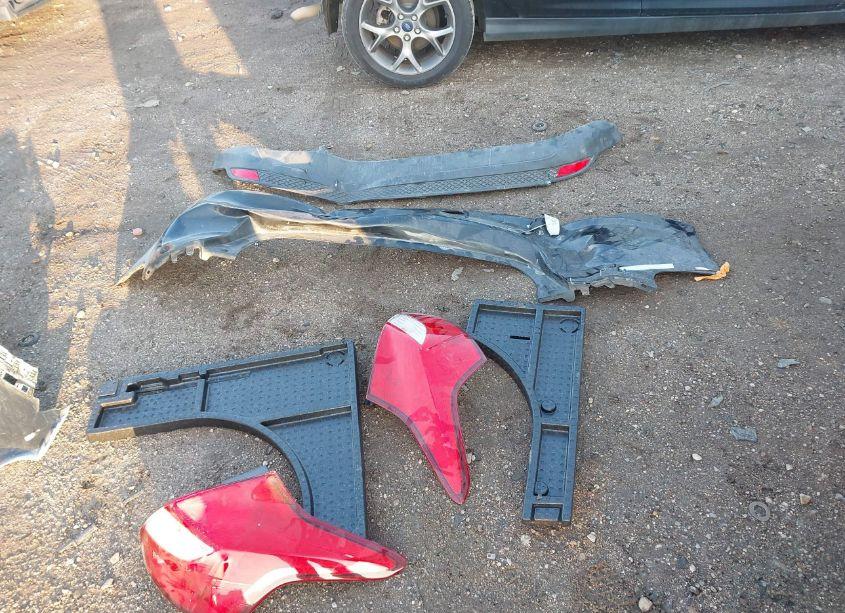 Photo 12 of 2013 Ford Focus SE (VIN 1FADP3K26DL214465)