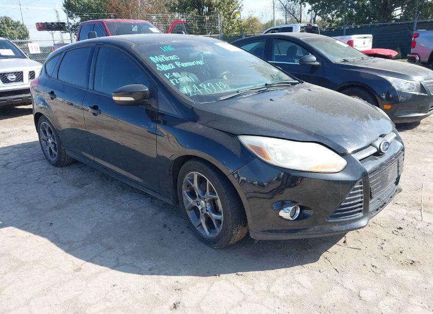 2013 Ford Focus SE (VIN 1FADP3K26DL248213) main photo