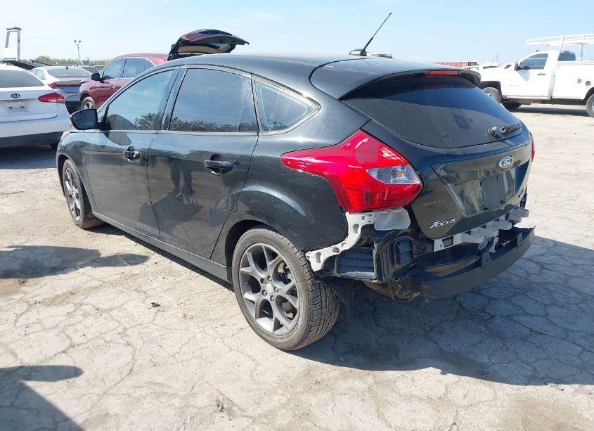 Photo 3 of 2013 Ford Focus SE (VIN 1FADP3K26DL248213)