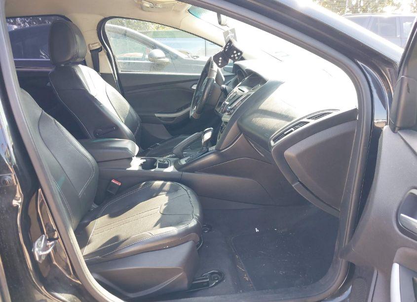 Photo 5 of 2013 Ford Focus SE (VIN 1FADP3K26DL248213)