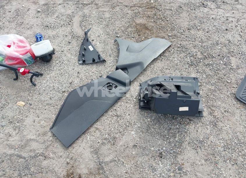 Photo 12 of 2013 Ford Focus SE (VIN 1FADP3K26DL341006)