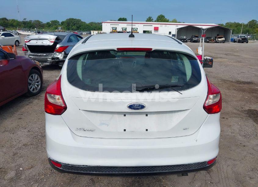 Photo 17 of 2013 Ford Focus SE (VIN 1FADP3K26DL341006)