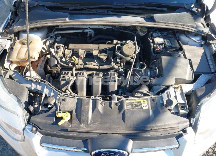Photo 10 of 2014 Ford Focus SE (VIN 1FADP3K26EL101777)