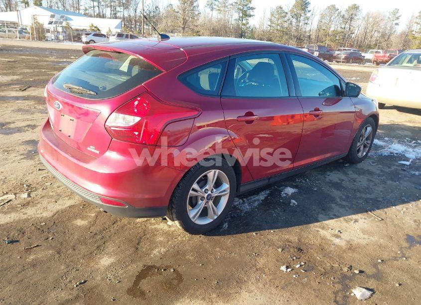 Photo 4 of 2014 Ford Focus SE (VIN 1FADP3K26EL173465)