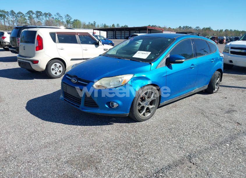 Photo 2 of 2014 Ford Focus SE (VIN 1FADP3K26EL191223)