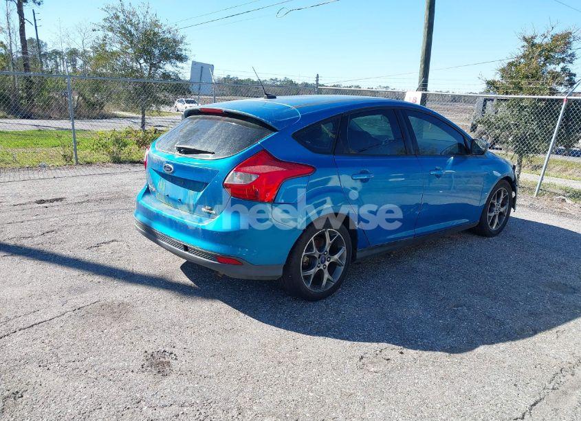 Photo 4 of 2014 Ford Focus SE (VIN 1FADP3K26EL191223)