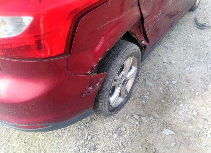 Photo 13 of 2014 Ford Focus SE (VIN 1FADP3K26EL262873)