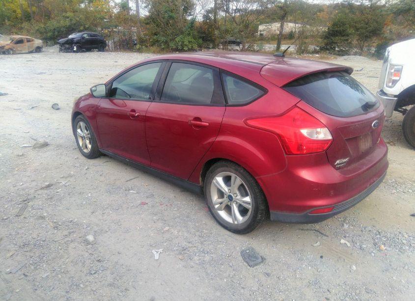 Photo 3 of 2014 Ford Focus SE (VIN 1FADP3K26EL262873)