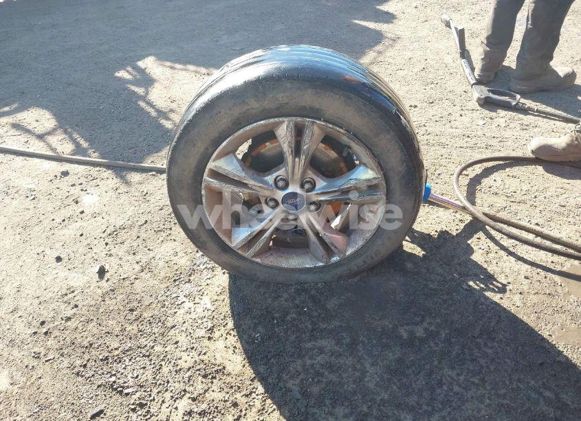 Photo 12 of 2014 Ford Focus SE (VIN 1FADP3K26EL284971)