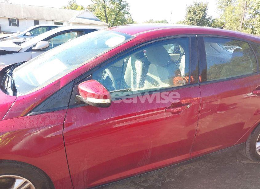 Photo 15 of 2014 Ford Focus SE (VIN 1FADP3K26EL284971)