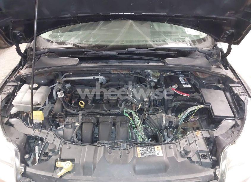 Photo 10 of 2014 Ford Focus SE (VIN 1FADP3K26EL337345)