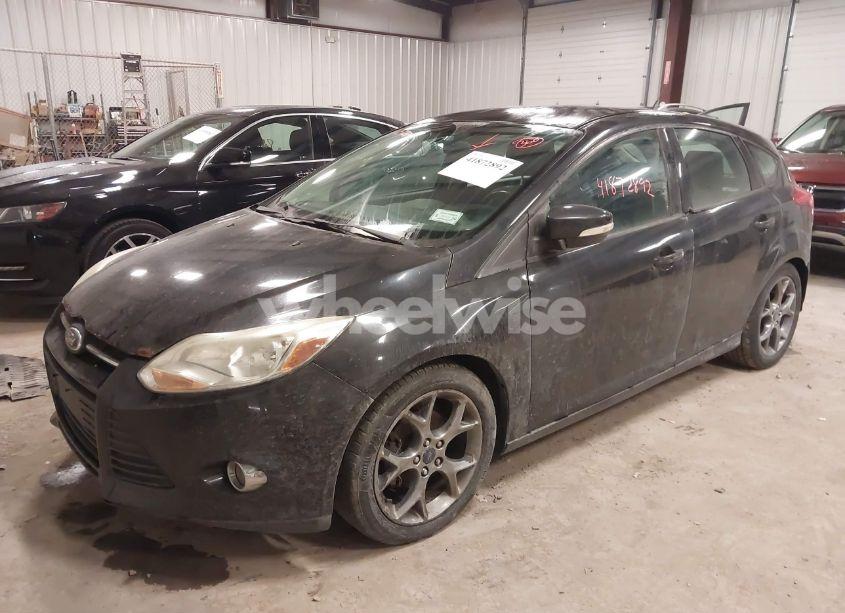 Photo 2 of 2014 Ford Focus SE (VIN 1FADP3K26EL337345)