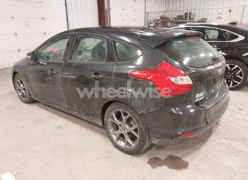 Photo 3 of 2014 Ford Focus SE (VIN 1FADP3K26EL337345)