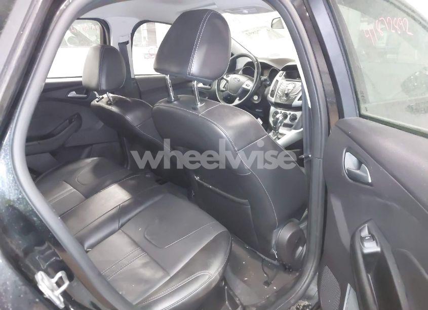 Photo 8 of 2014 Ford Focus SE (VIN 1FADP3K26EL337345)