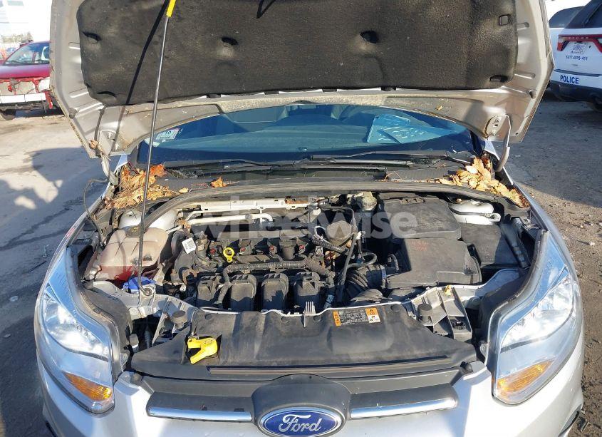 Photo 10 of 2014 Ford Focus SE (VIN 1FADP3K26EL343971)