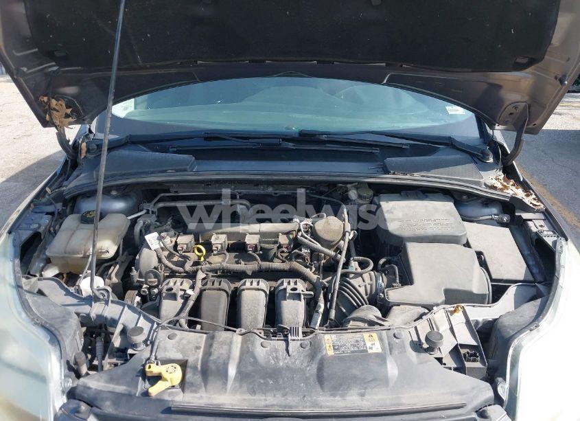 Photo 10 of 2014 Ford Focus SE (VIN 1FADP3K26EL374251)