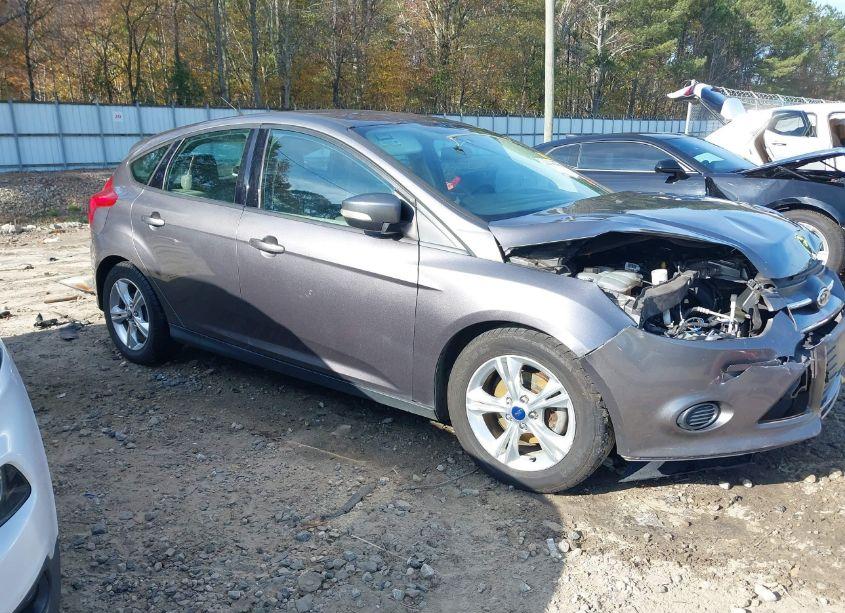 Photo 14 of 2014 Ford Focus SE (VIN 1FADP3K26EL387033)