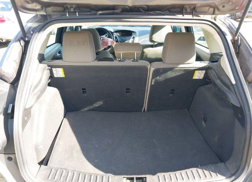 Photo 18 of 2014 Ford Focus SE (VIN 1FADP3K26EL387033)