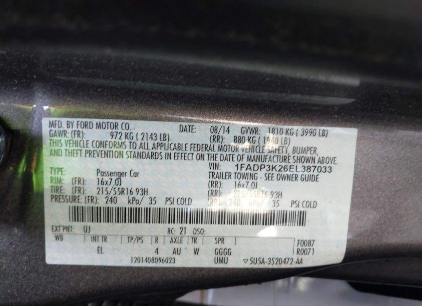 Photo 9 of 2014 Ford Focus SE (VIN 1FADP3K26EL387033)