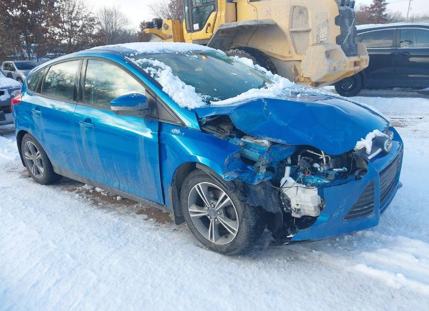 2014 Ford Focus SE (VIN 1FADP3K26EL391079) main photo