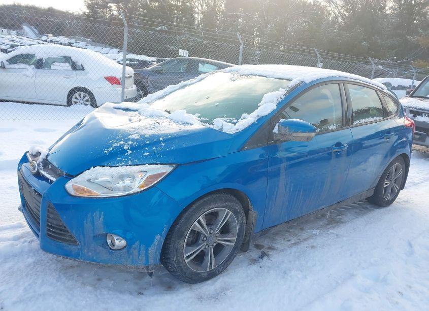 Photo 2 of 2014 Ford Focus SE (VIN 1FADP3K26EL391079)