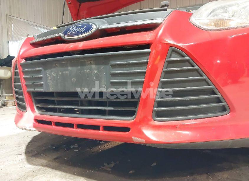 Photo 15 of 2014 Ford Focus SE (VIN 1FADP3K26EL392992)