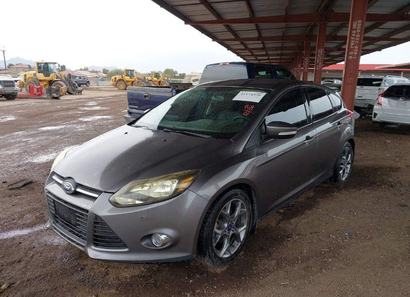 Photo 2 of 2014 Ford Focus SE (VIN 1FADP3K26EL399649)