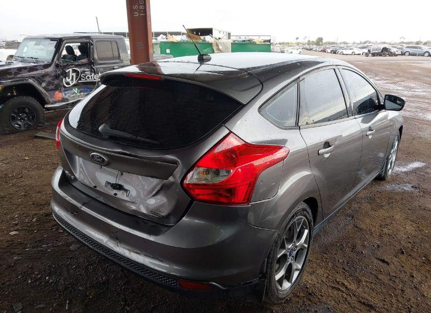 Photo 4 of 2014 Ford Focus SE (VIN 1FADP3K26EL399649)