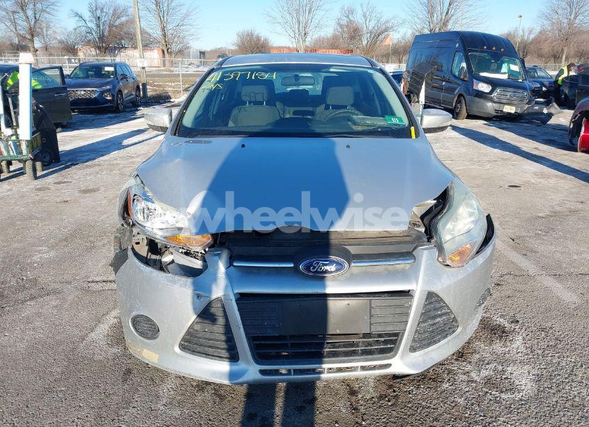 Photo 12 of 2014 Ford Focus SE (VIN 1FADP3K26EL401898)