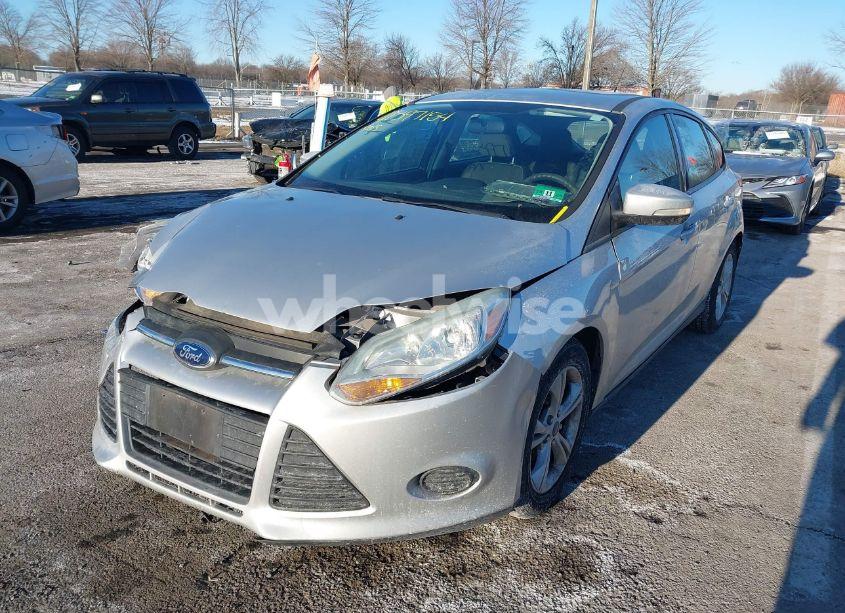 Photo 2 of 2014 Ford Focus SE (VIN 1FADP3K26EL401898)