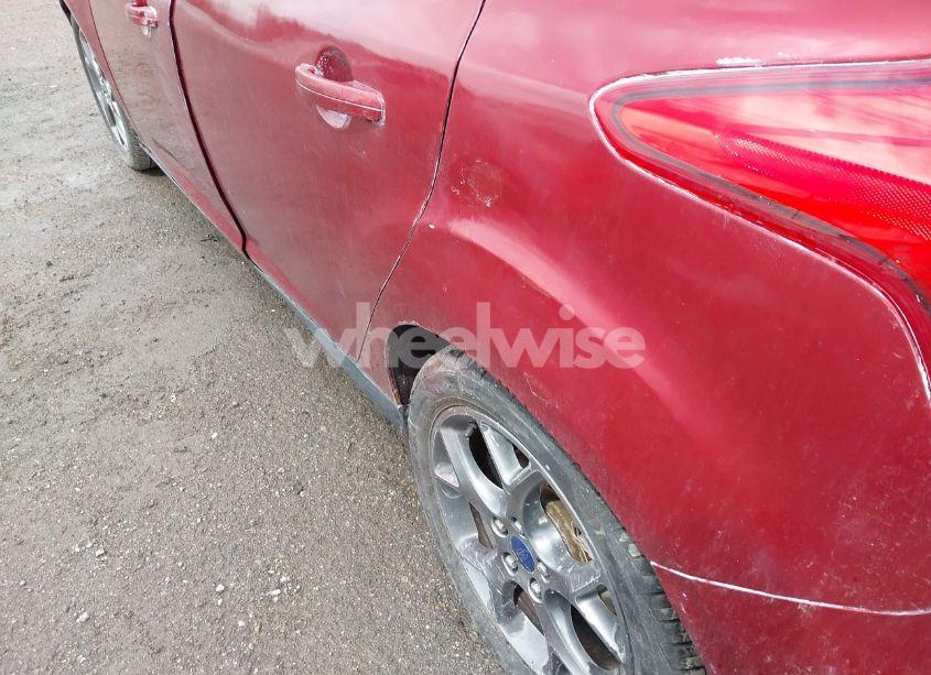 Photo 12 of 2014 Ford Focus SE (VIN 1FADP3K26EL412058)