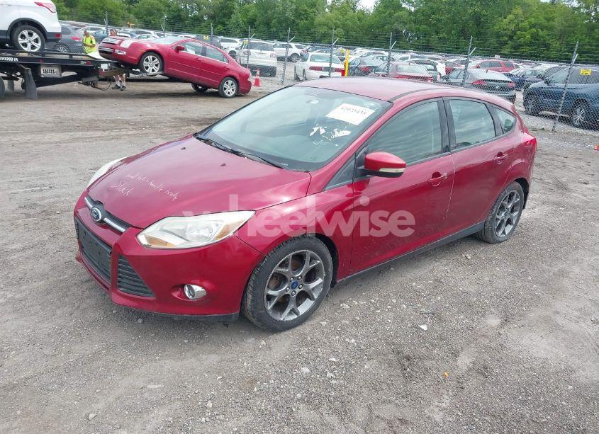 Photo 2 of 2014 Ford Focus SE (VIN 1FADP3K26EL412058)