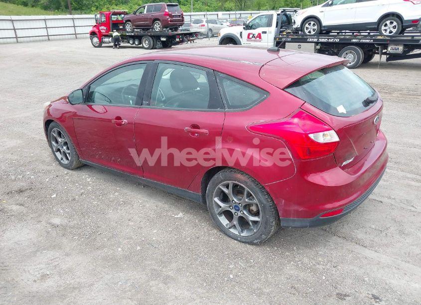 Photo 3 of 2014 Ford Focus SE (VIN 1FADP3K26EL412058)