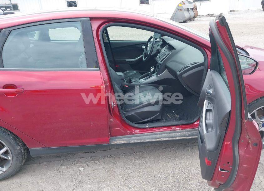 Photo 5 of 2014 Ford Focus SE (VIN 1FADP3K26EL412058)