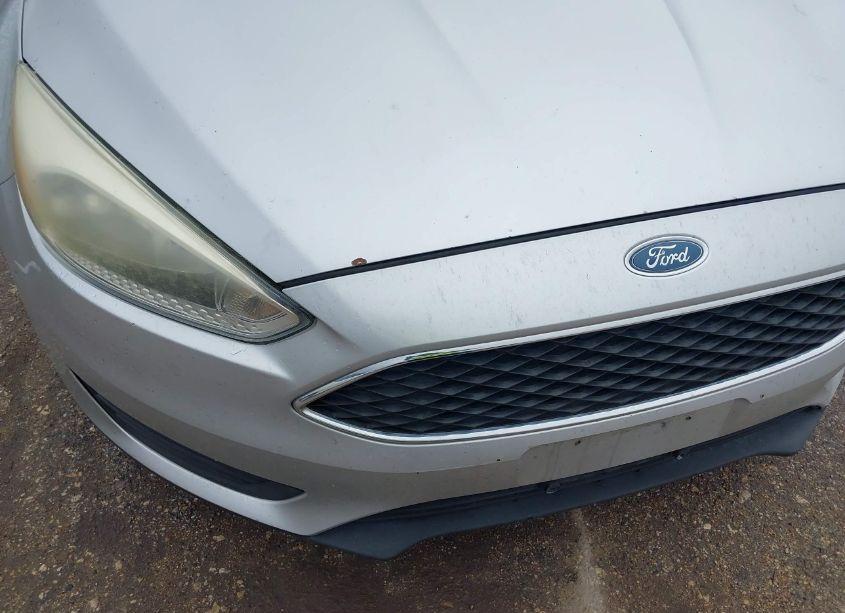 Photo 6 of 2015 Ford Focus SE (VIN 1FADP3K26FL249347)