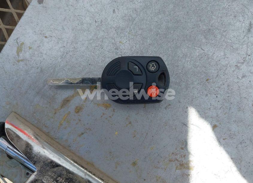 Photo 11 of 2015 Ford Focus SE (VIN 1FADP3K26FL268433)