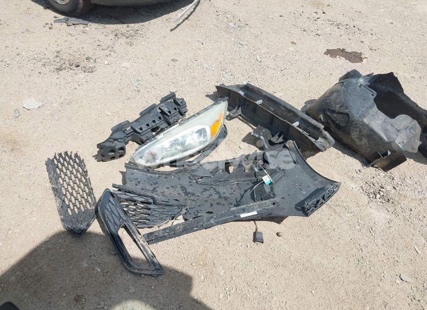 Photo 12 of 2015 Ford Focus SE (VIN 1FADP3K26FL268433)