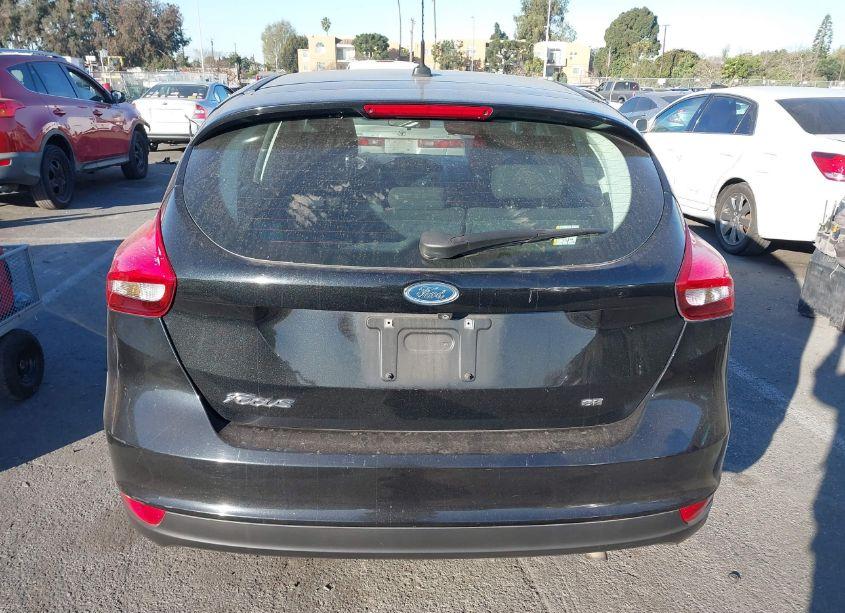Photo 16 of 2015 Ford Focus SE (VIN 1FADP3K26FL281280)