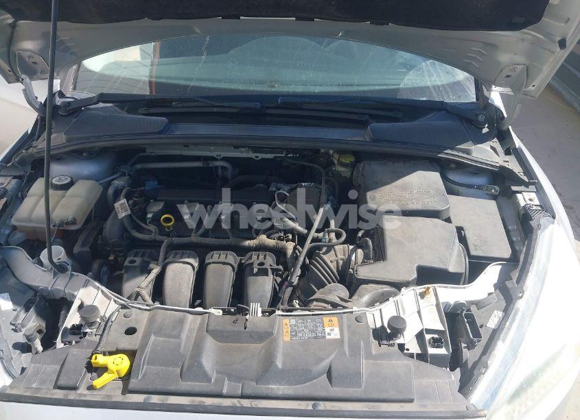 Photo 10 of 2015 Ford Focus SE (VIN 1FADP3K26FL288942)